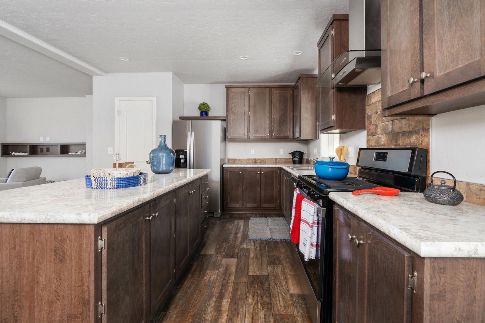 DreamWorks / DW4563B - Poky Homes