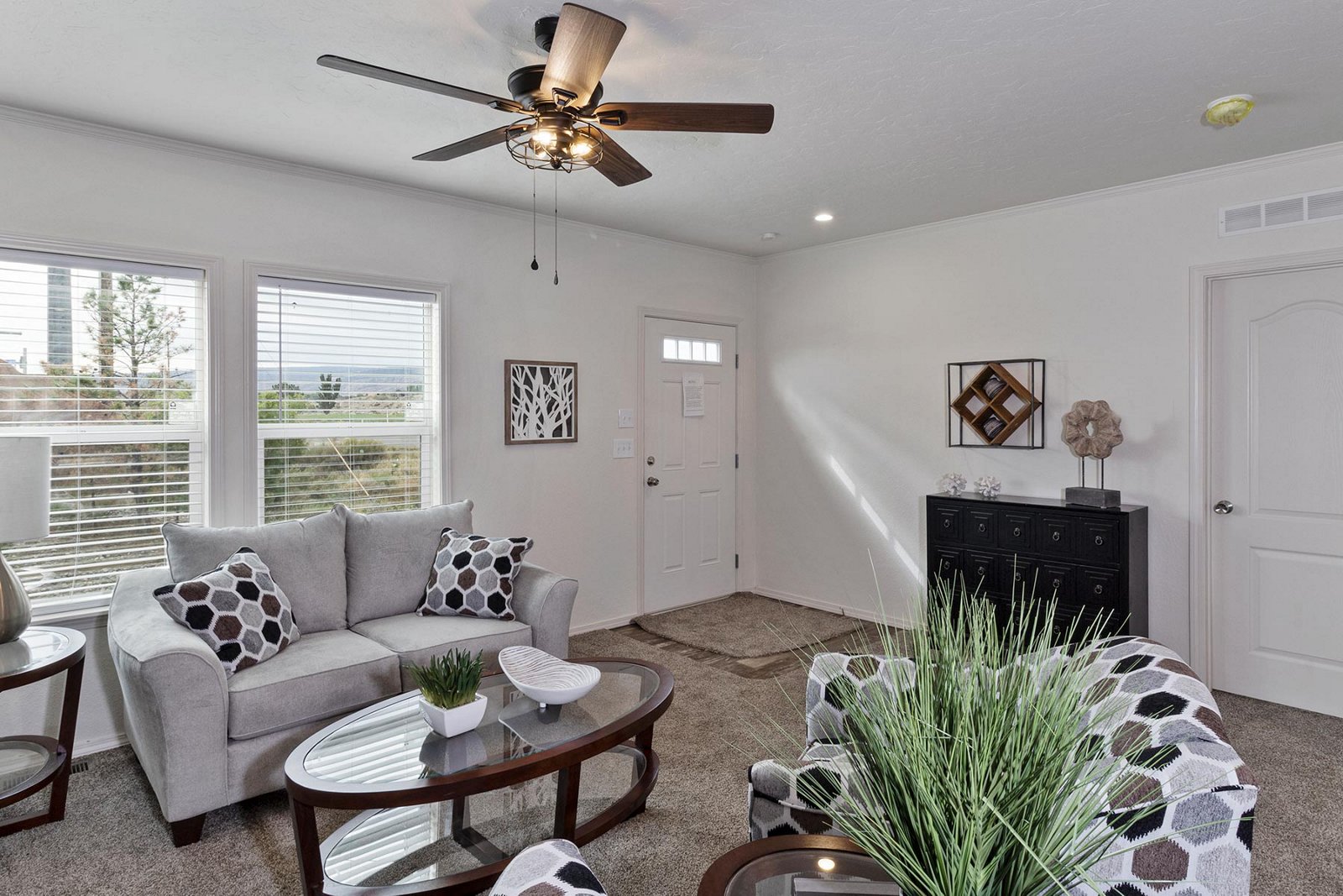 Catena / CT4523B - Poky Homes