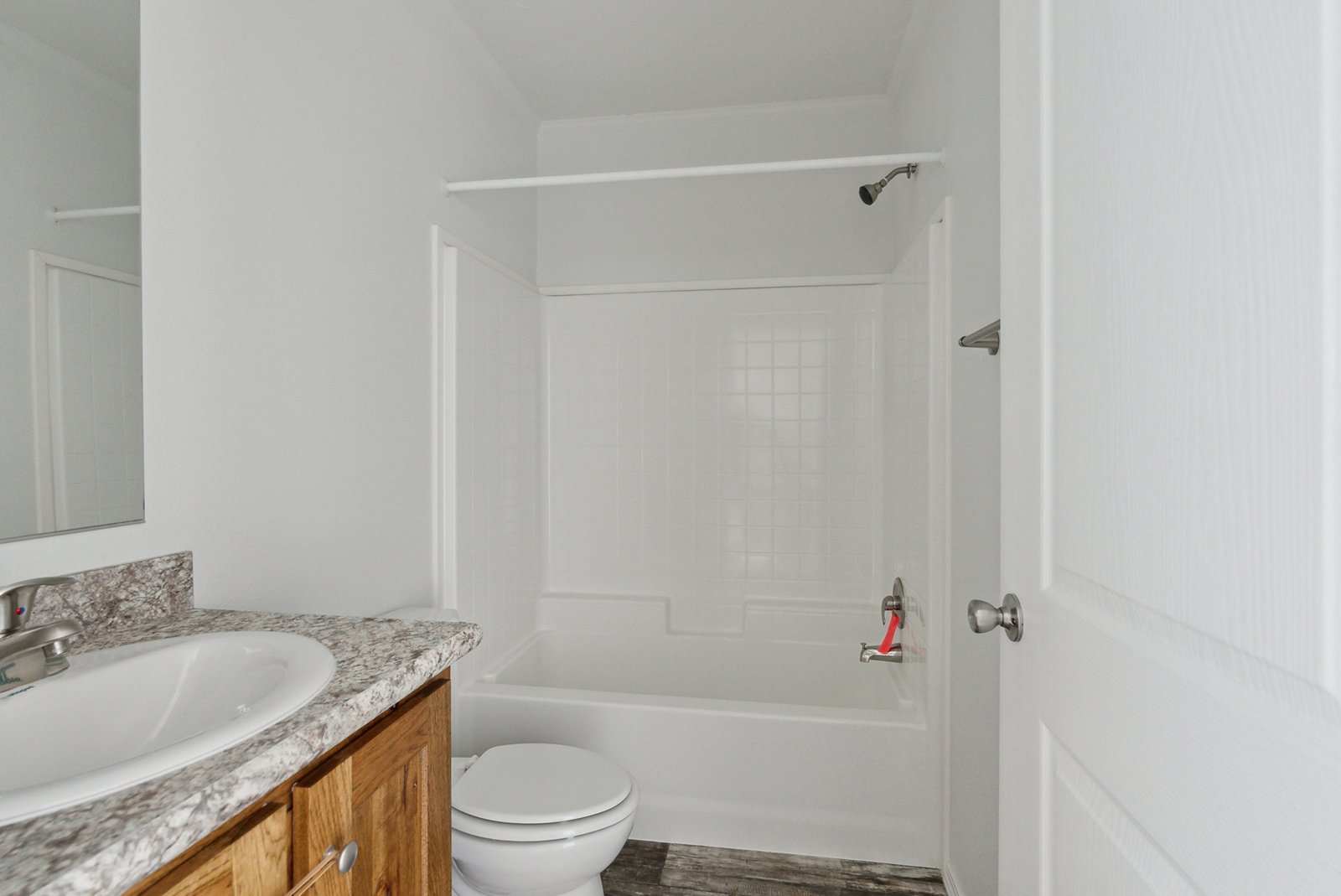 Winchester / 1652H21A6G - Poky Homes