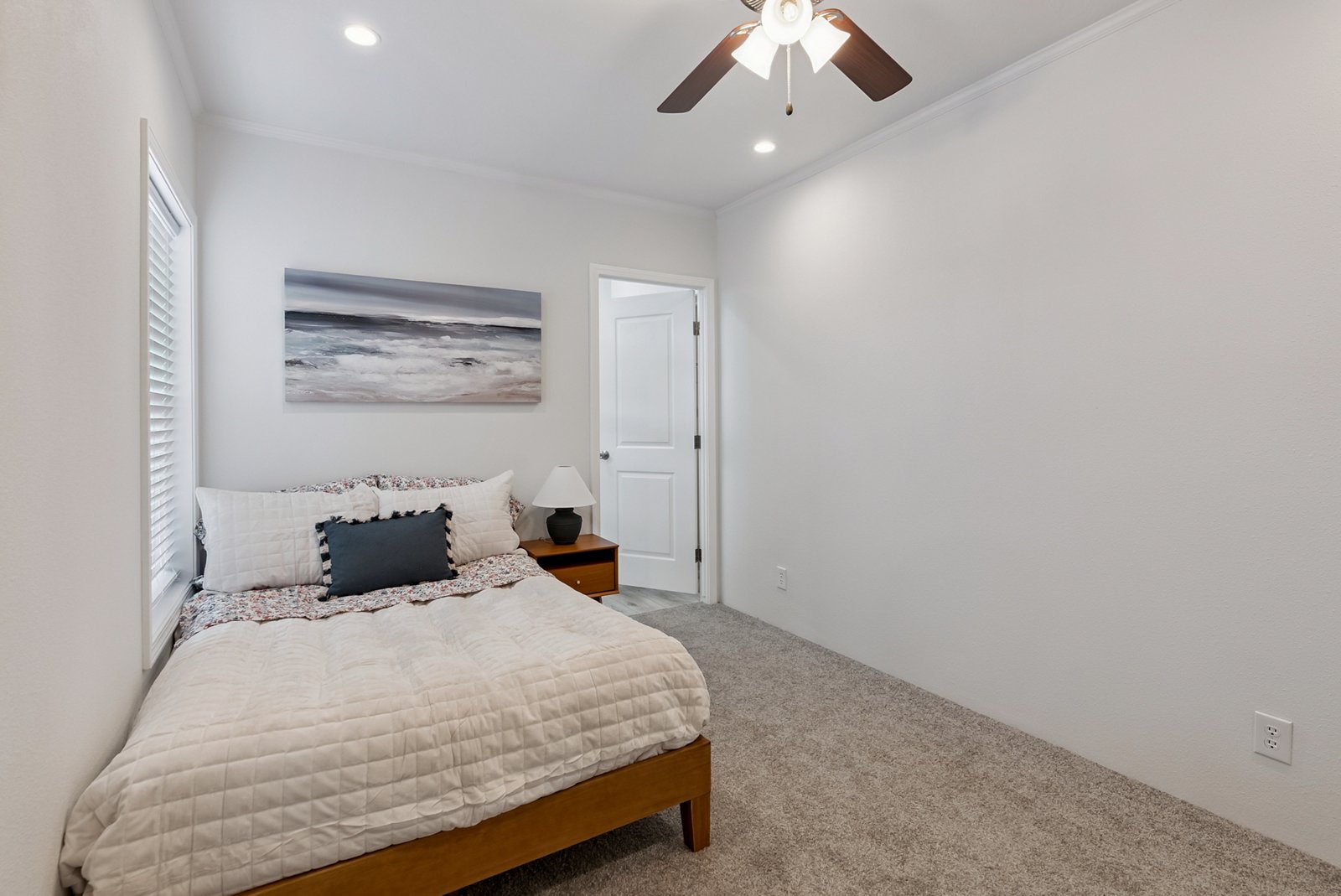 DreamWorks / DW3402L - Poky Homes