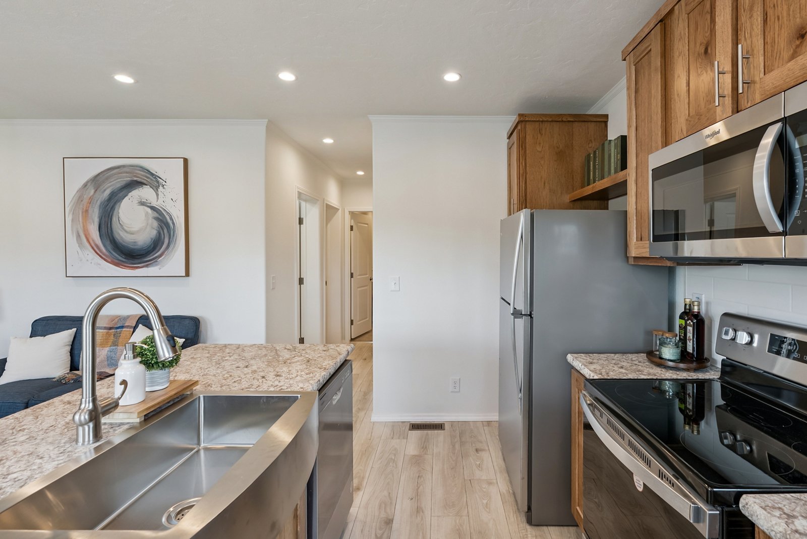 DreamWorks / DW3402L - Poky Homes