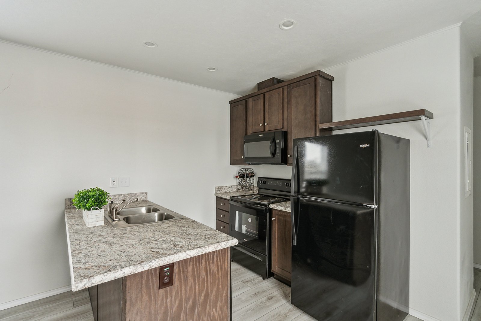 Winchester / 1460H22A4A - Poky Homes
