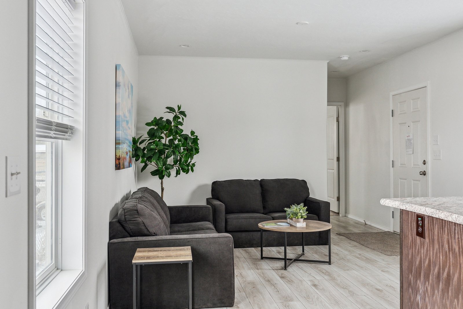 Winchester / 1460H22A4A - Poky Homes