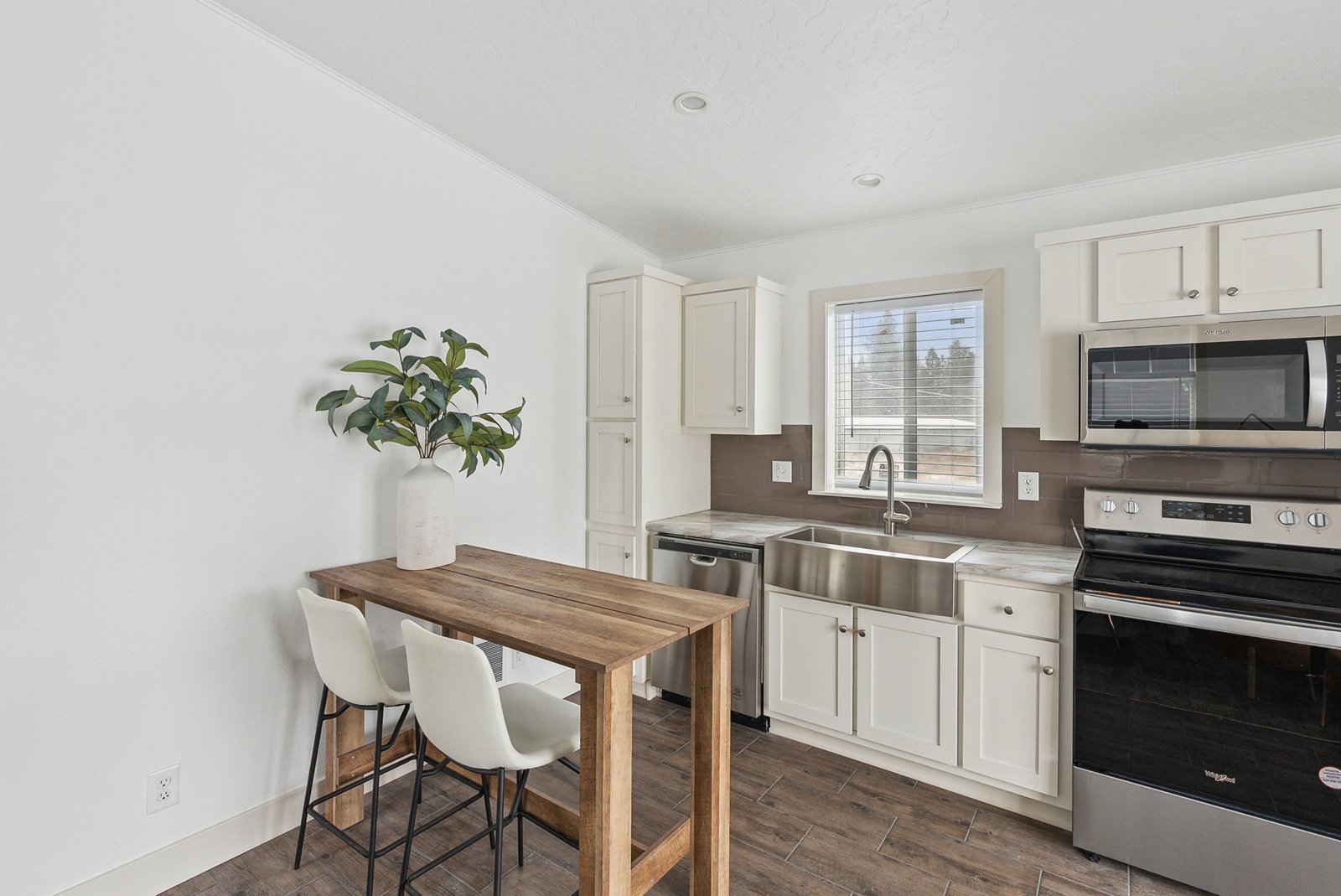 ADU / 2321B - Poky Homes