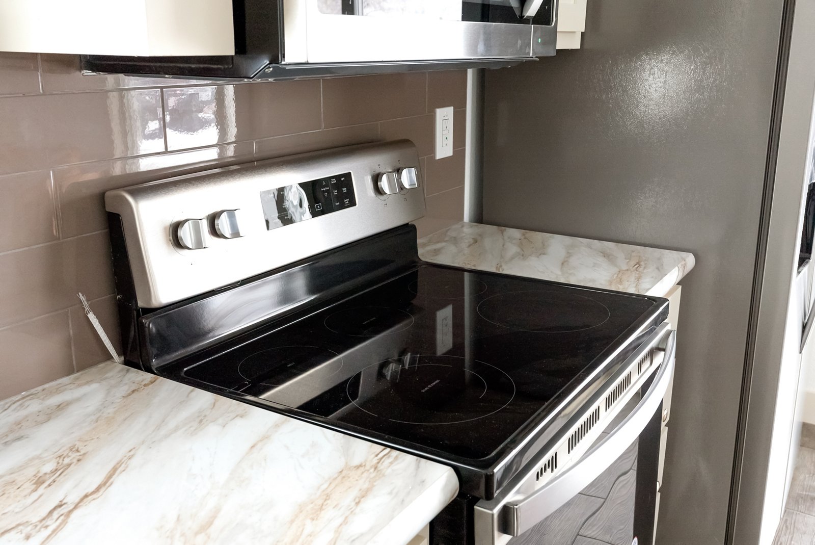 ADU / 2321B - Poky Homes