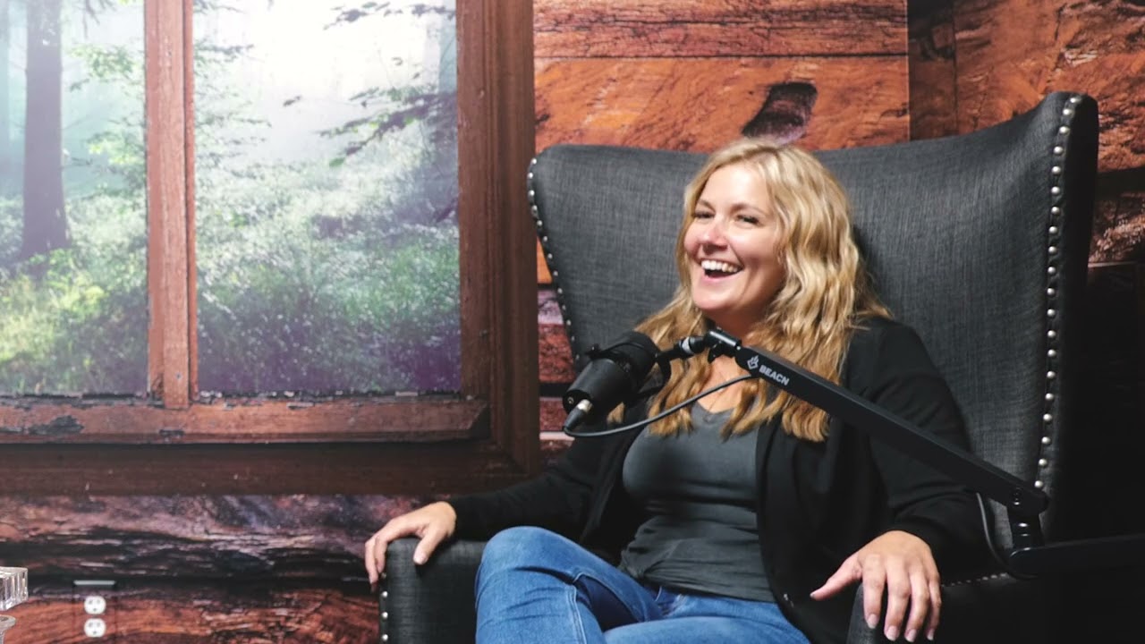 Taking a Chance on Yourself | Ashly Hughes, GoSavvySocial #016