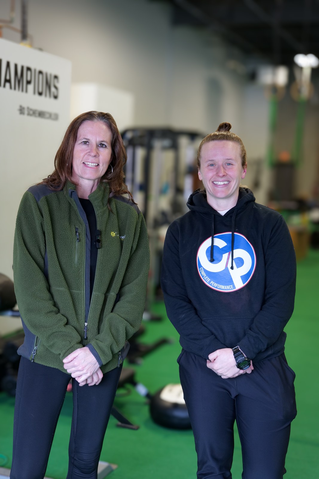 Jordan Davies, Complete Performance with host Karissa Dunham on Shining Light on Minnesota, episode 78