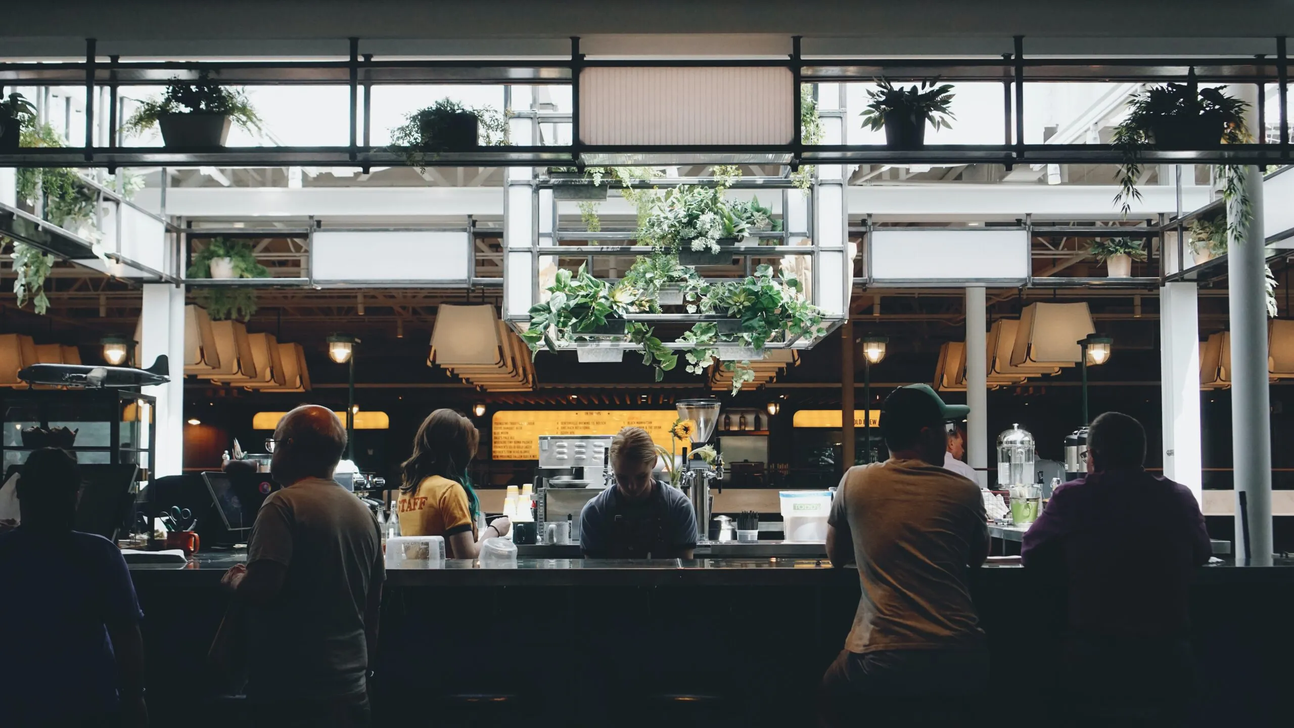 How to increase restaurant sales: 7 steps for success