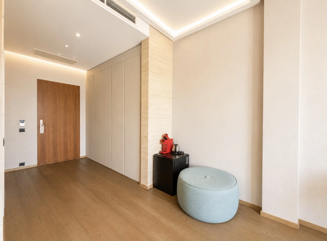 Studio at Monte Palm: more spaces