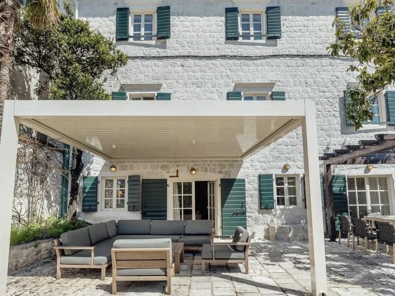Renovated seafront stone villa in Dobrota: terrace & outdoor, photo 4