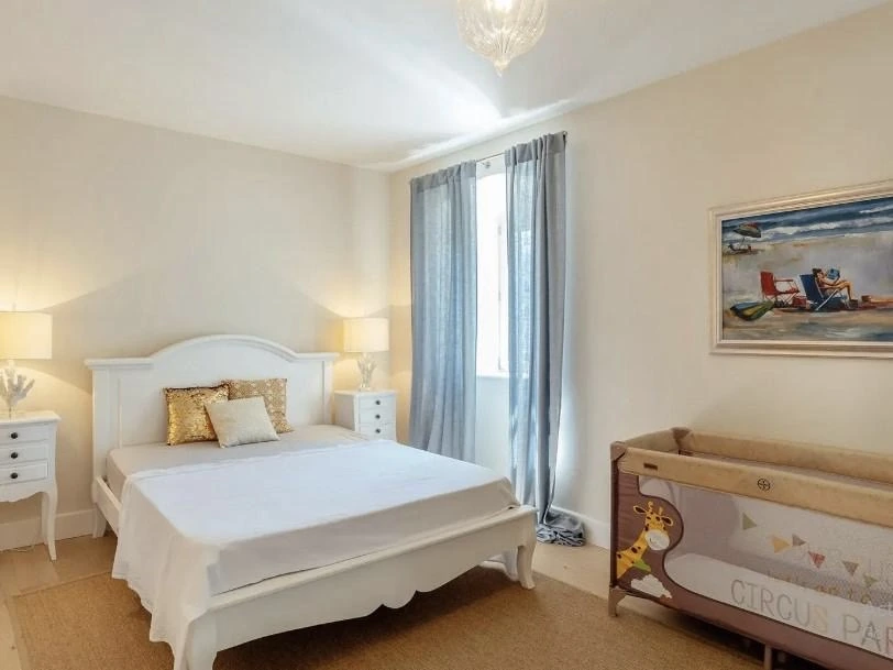 Renovated seafront stone villa in Dobrota: bedroom