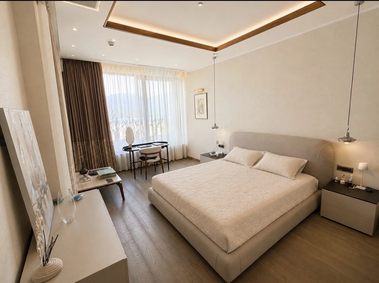 Three-bedroom sea-view apartment at Monte Palm: bedroom, photo 3