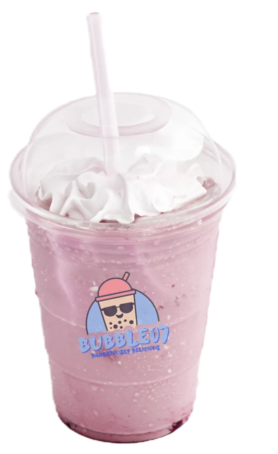 A strawberry shake in a Bubble07 cup