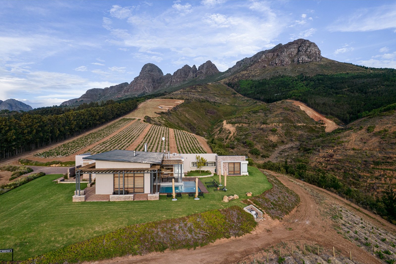 Winelands wellness retreat, Taaibosch Estate