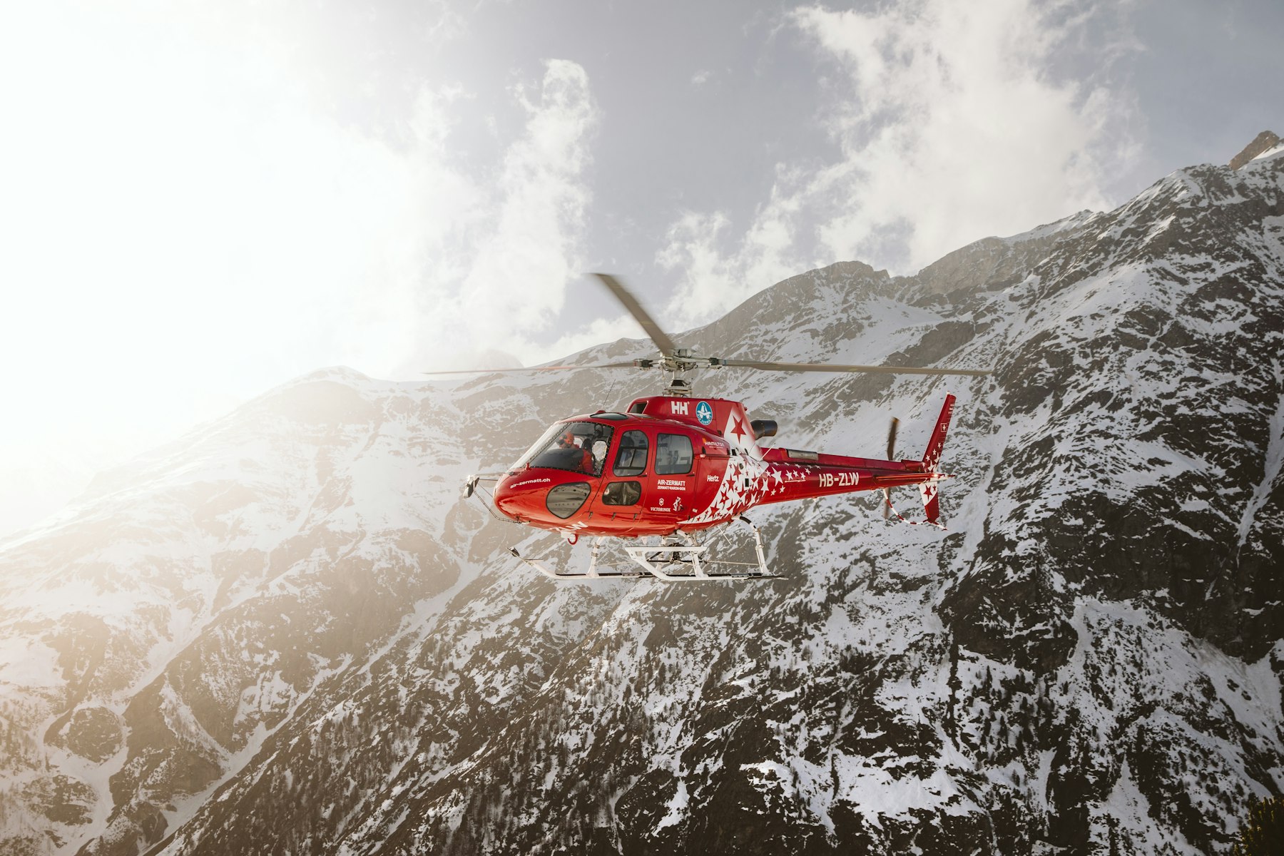Use case: Christmas at a new Courchevel hotel, by helicopter