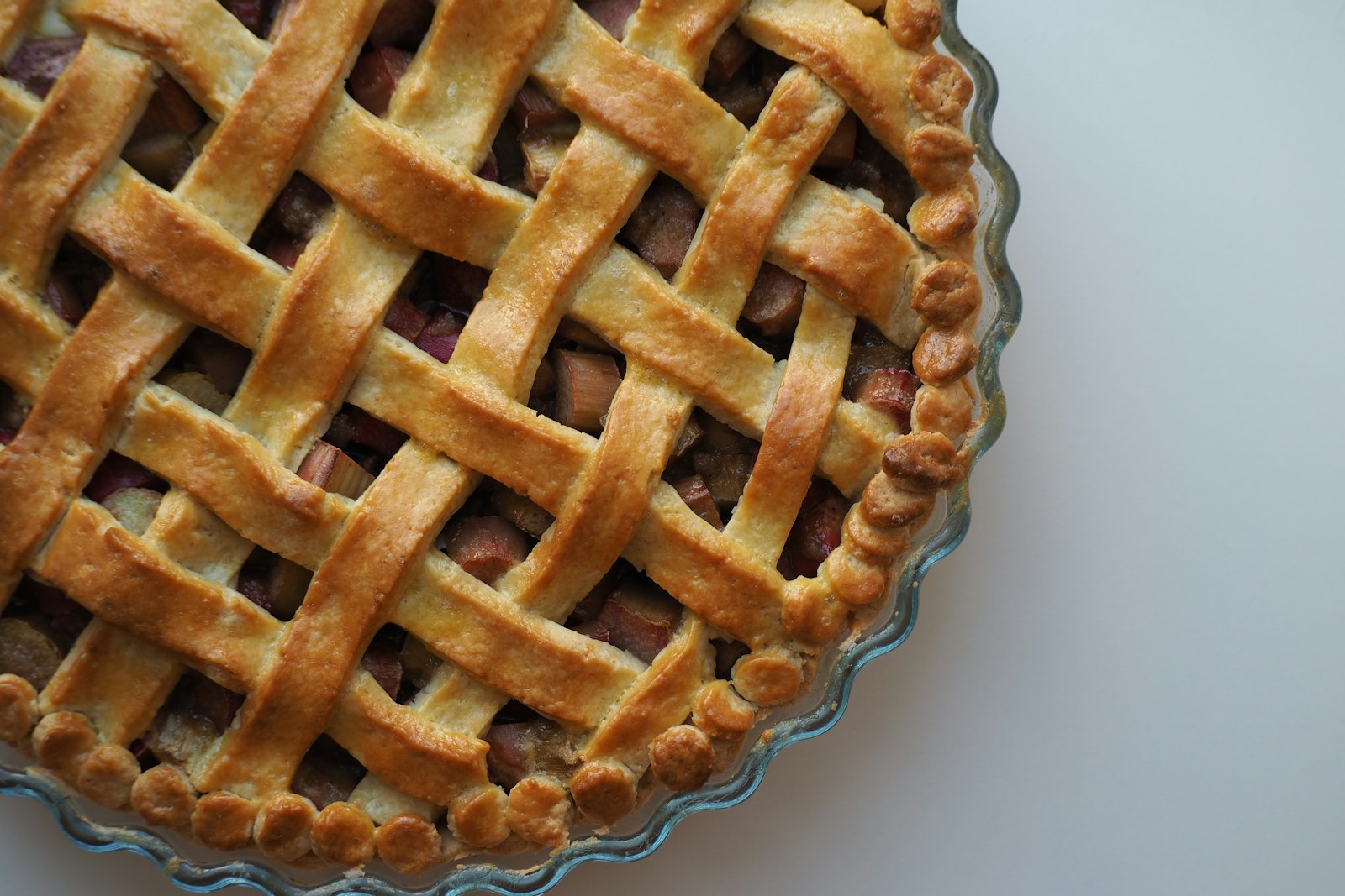 Lattice-top apple pie