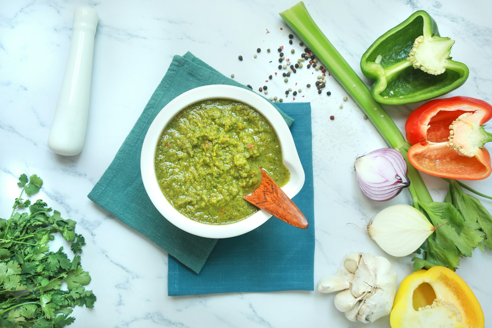 Bowl of green mint-cilantro chutney