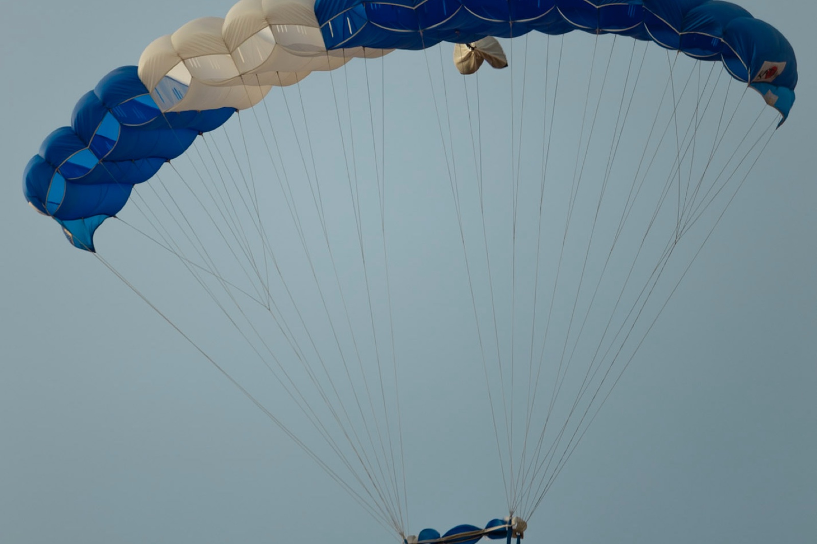 A canopy on final over the desert