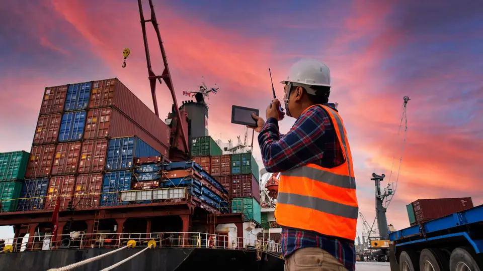 What Is Bonded Freight and How Does It Work?