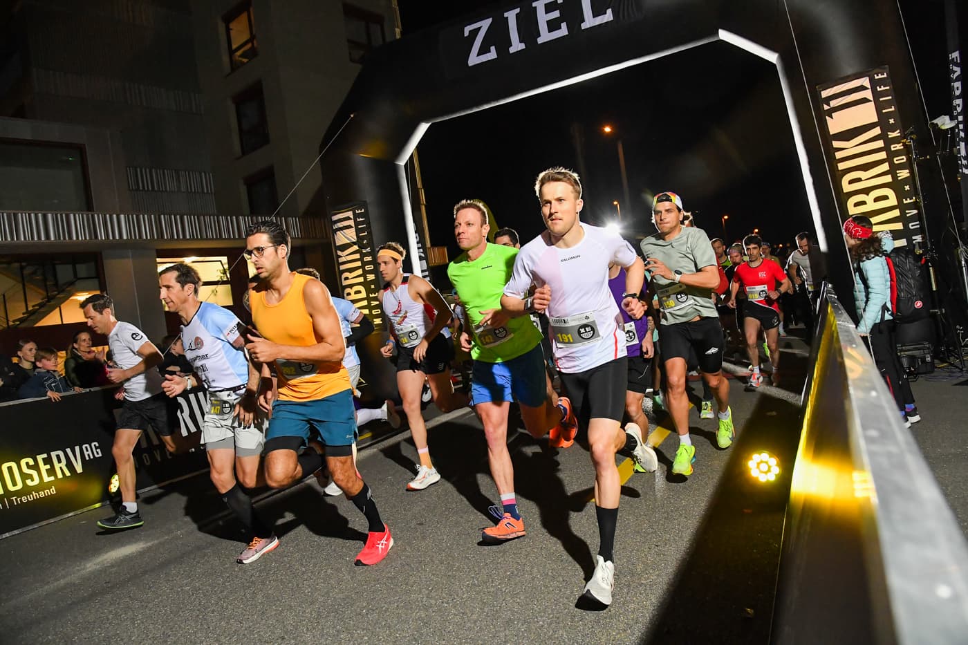 NightRun Zürich 2025: Vier Rennen und 423 Teilnehmende