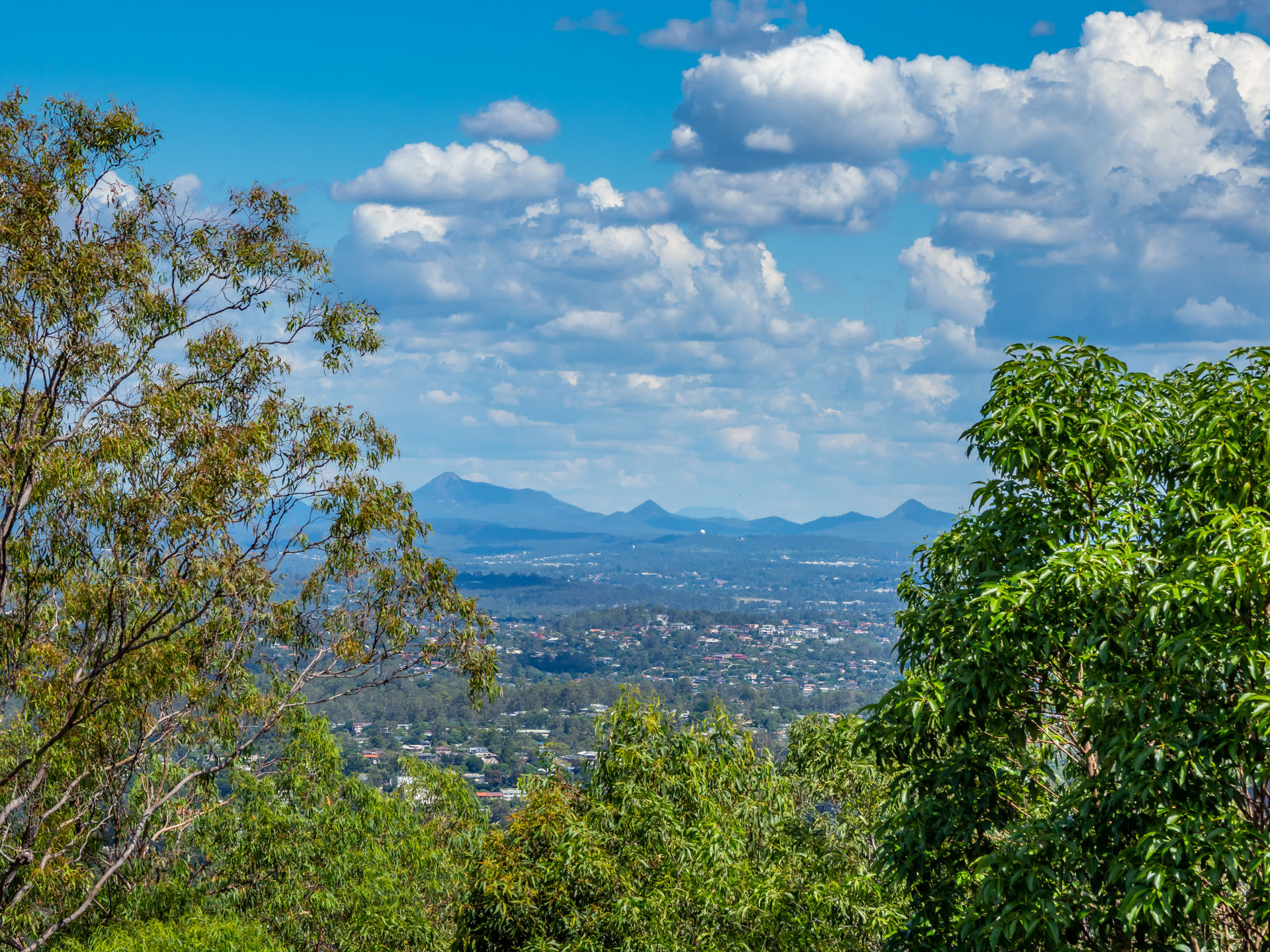 View over Ipswich and the surrounding ranges from a lookout