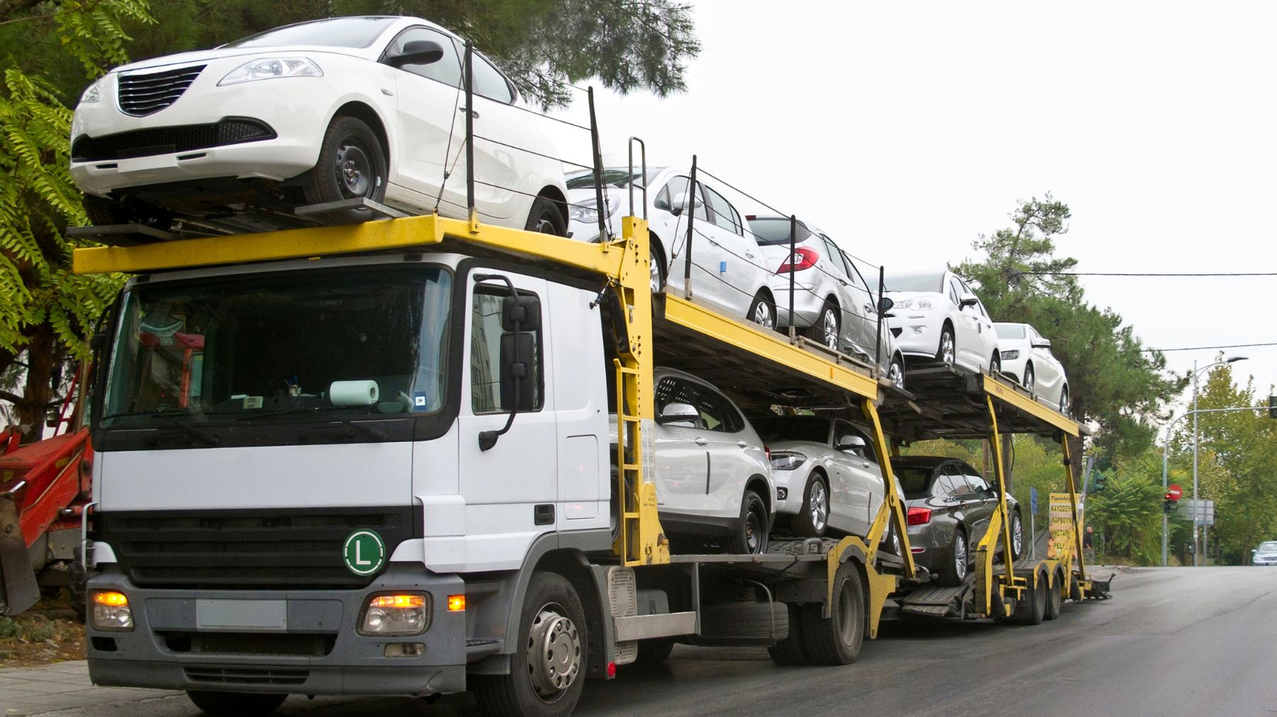 Enclosed vs. Open Auto Transport: Which Is Best for Your Vehicle?