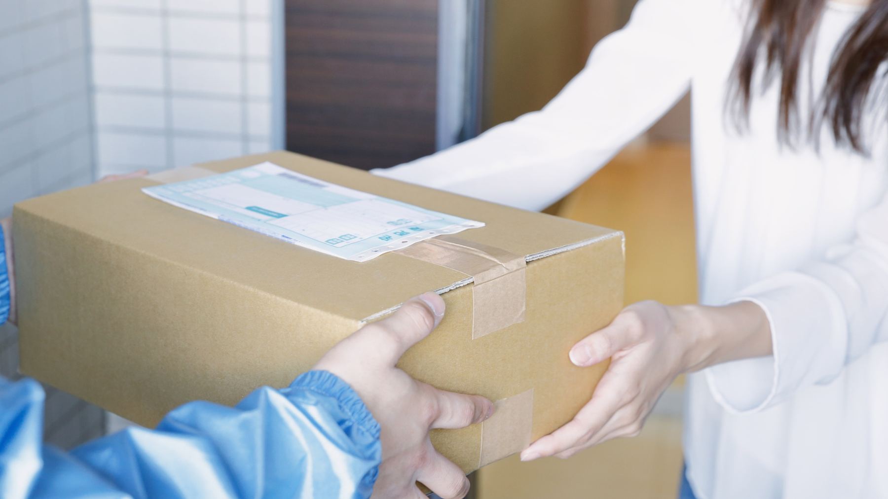 On-Board Courier Services Explained: Why Hand-Carry Logistics Matter