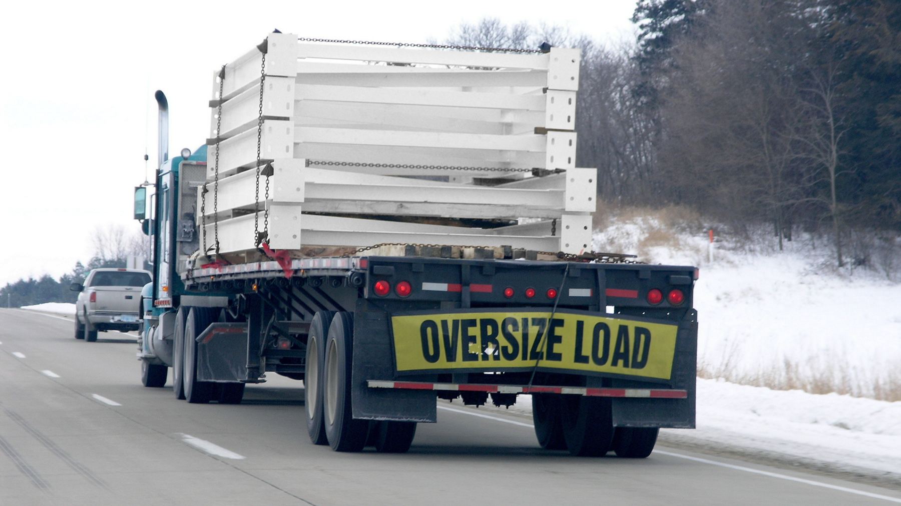 What Are the Rules for Heavy Haul Shipping?