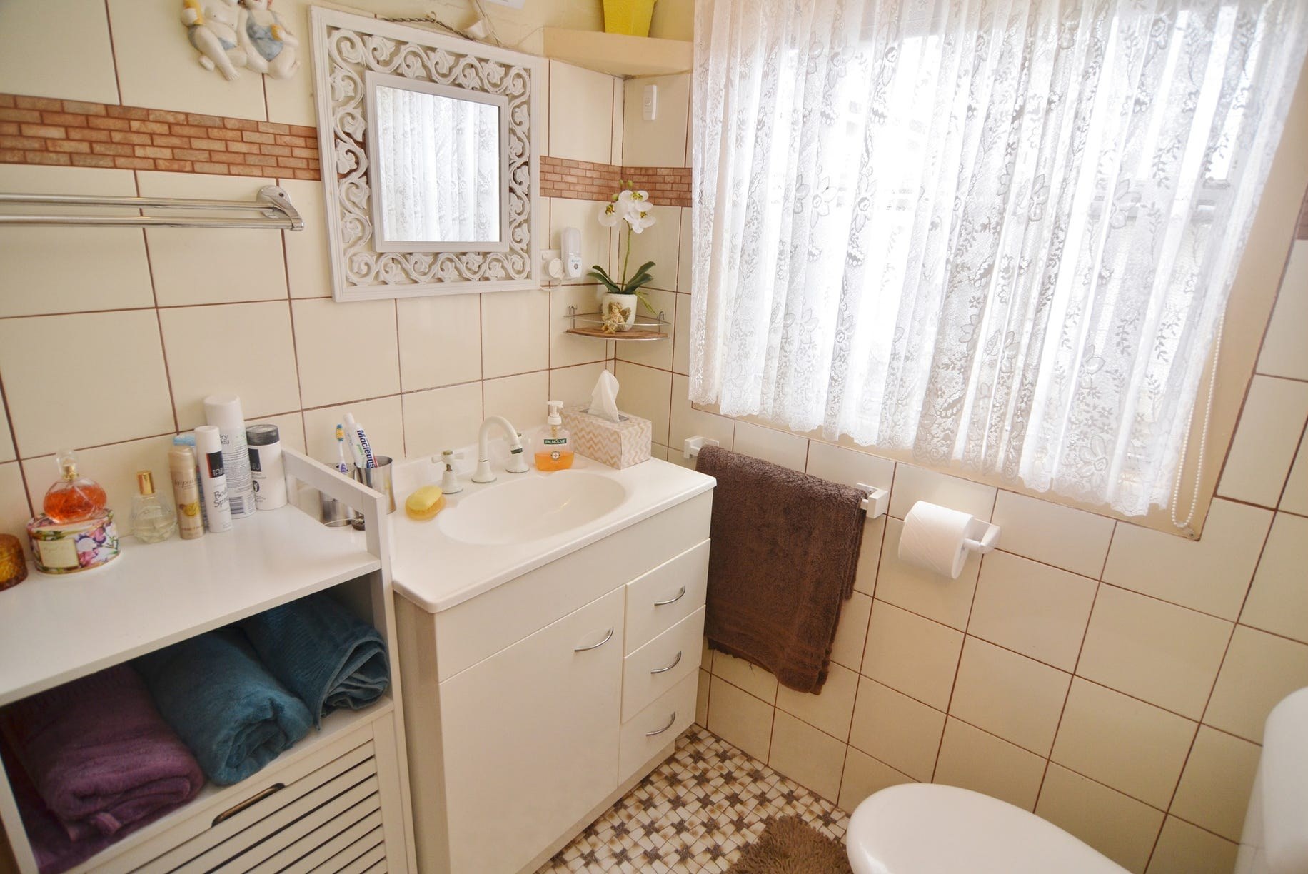 Before: the original bathroom