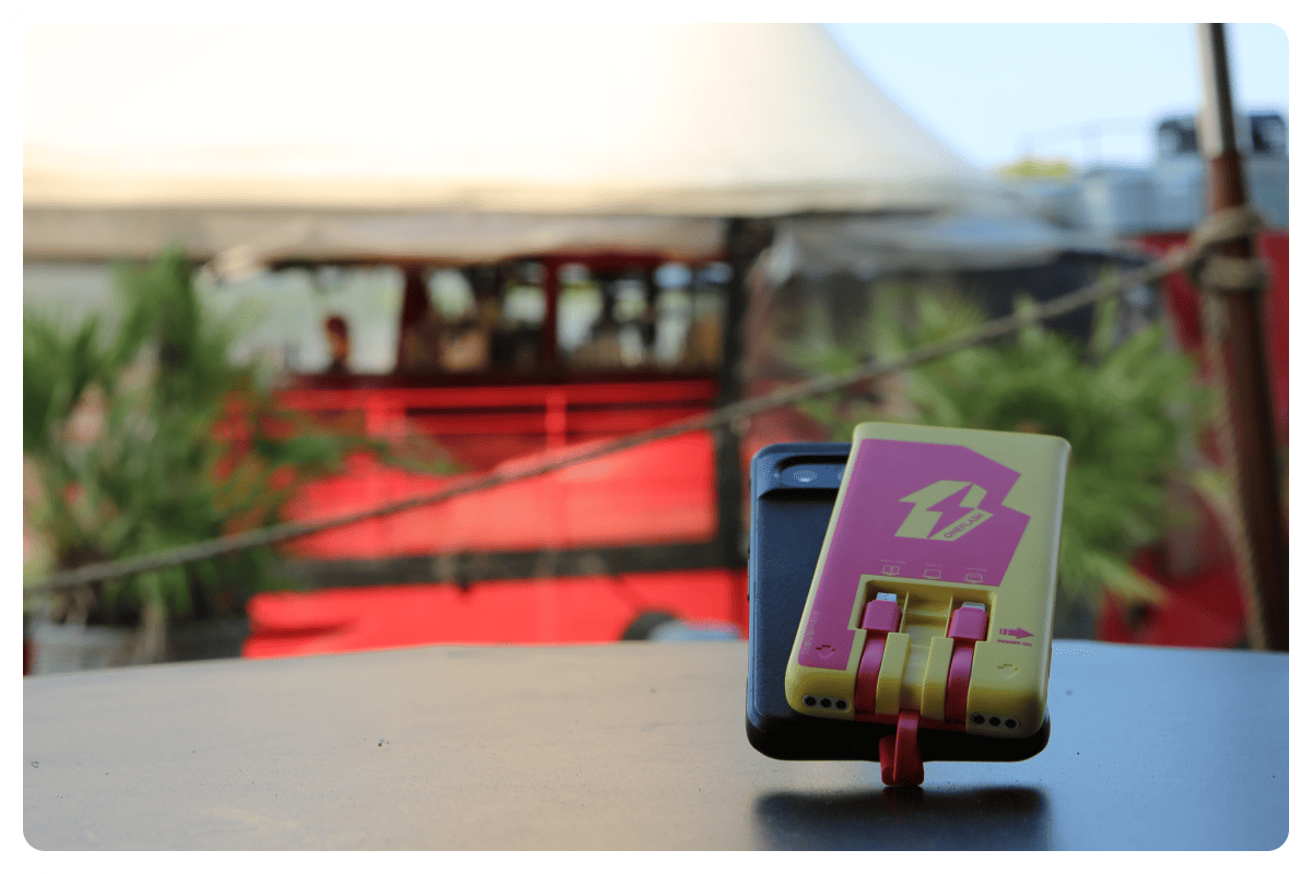 Power bank charging at Le Bateau Phare