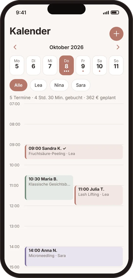 Kalender mit Terminen in Teamfarben