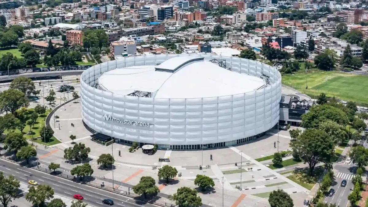 Vista aérea del Movistar Arena Bogotá junto al estadio El Campín