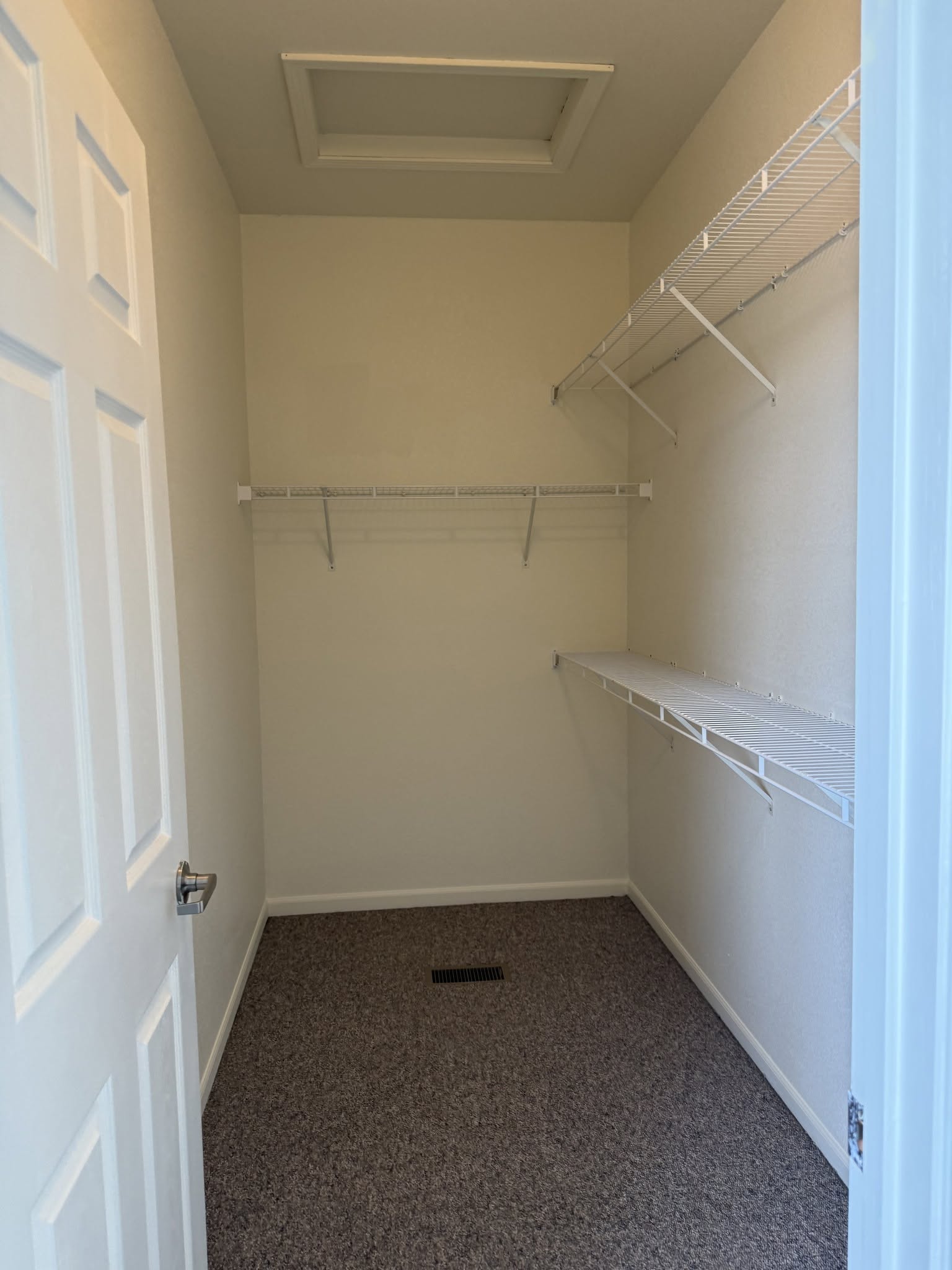 Walk-in closet