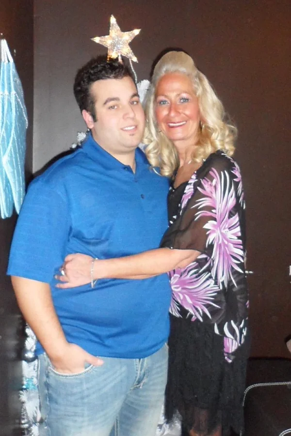Dillon with his mom, before, 297 lb