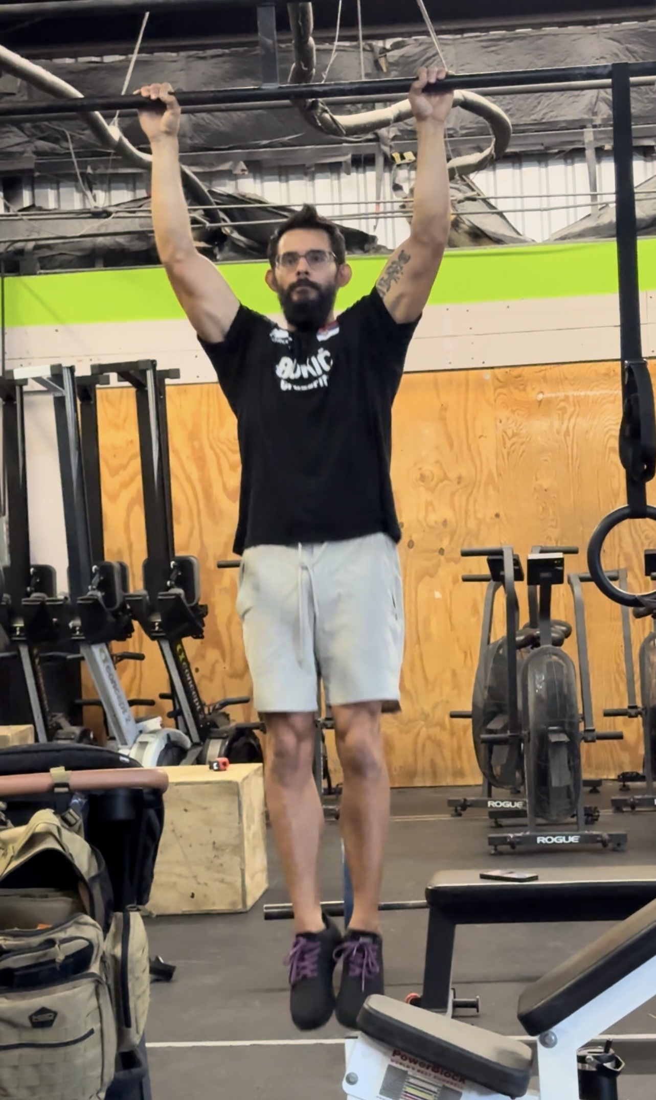 pull ups, db dl, front load/oh carry, box jump