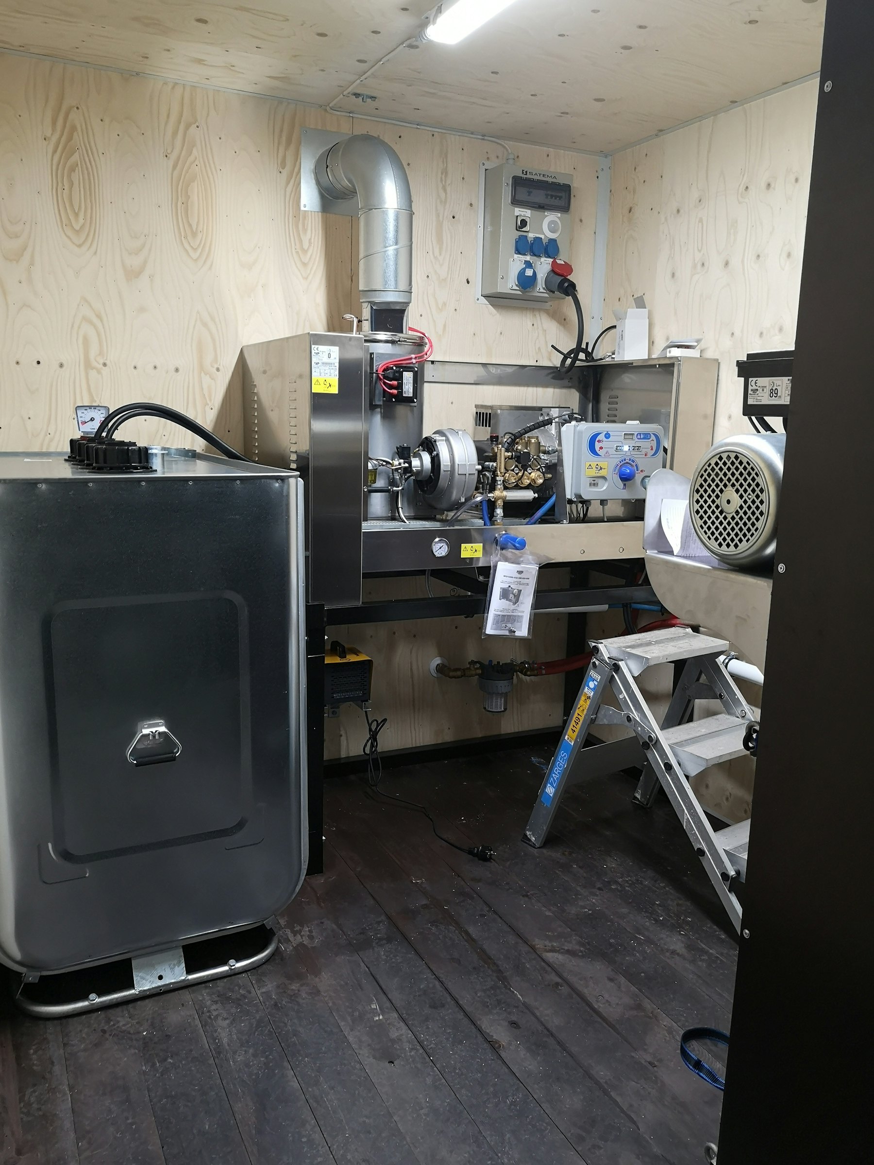 Anlegg Øst, vaskecontainer
