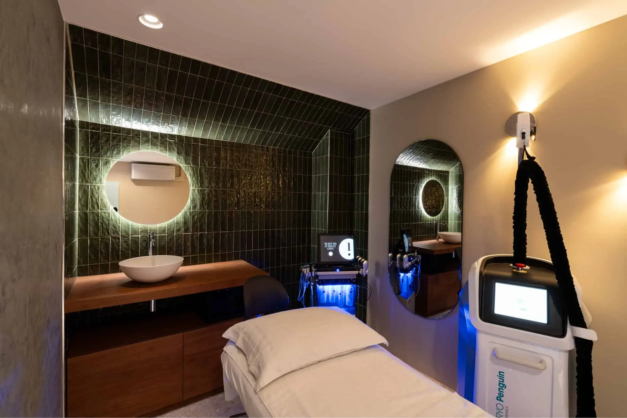 Une cabine de soins esthétiques du studio Octane, Paris 9e