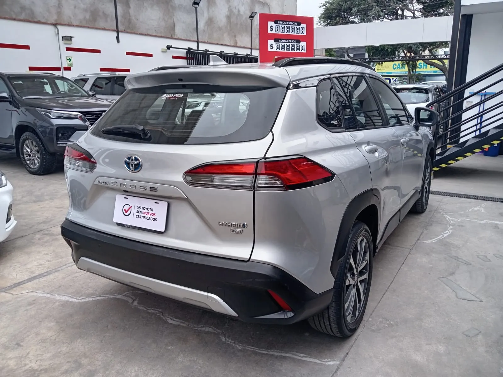 TOYOTA COROLLA CROSS HYBRID