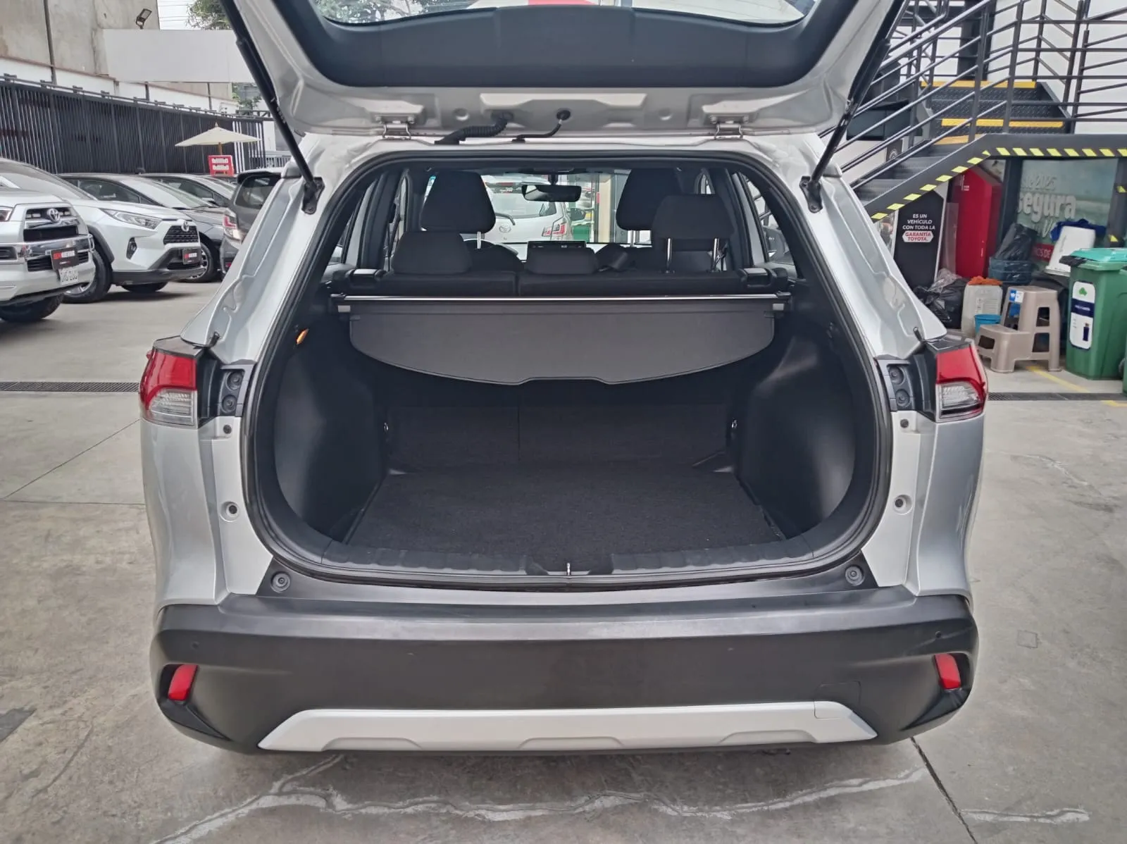 TOYOTA COROLLA CROSS HYBRID