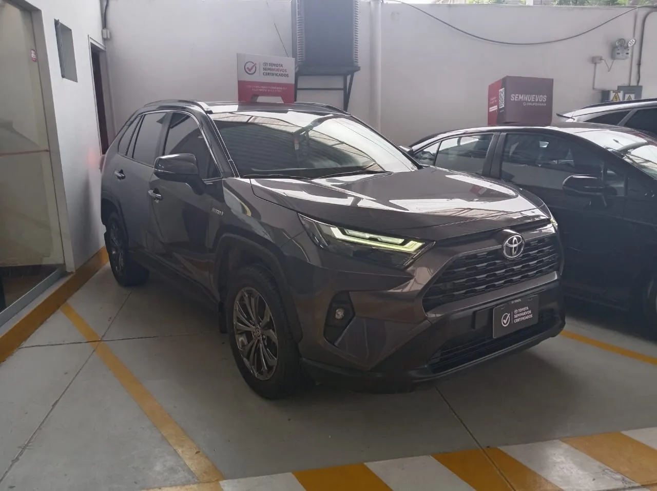TOYOTA RAV4 HYBRID