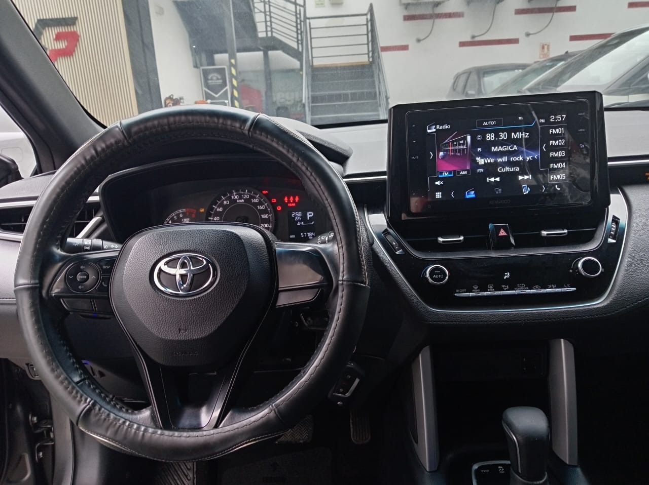 TOYOTA COROLLA CROSS