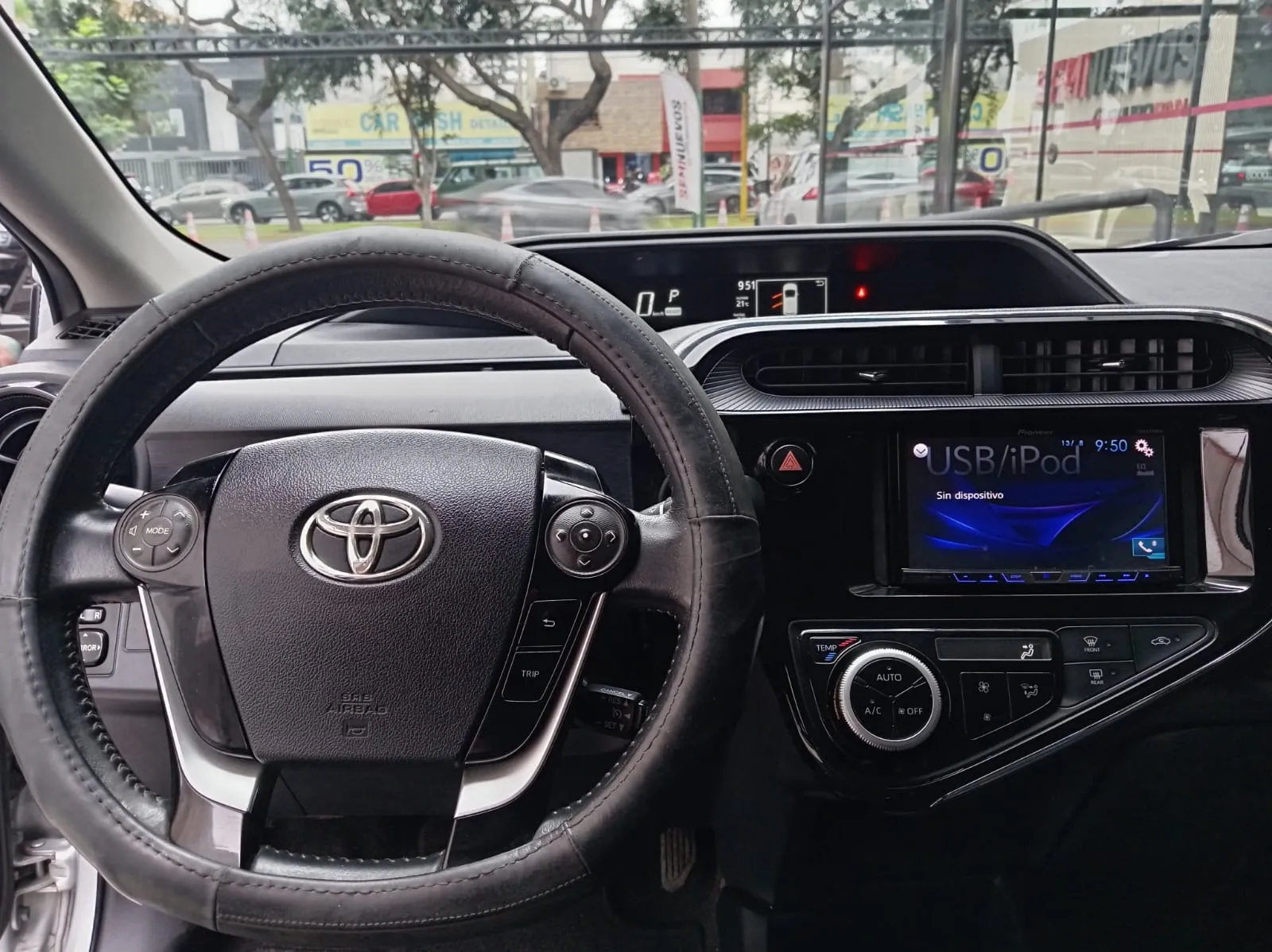TOYOTA PRIUS C HYBRID