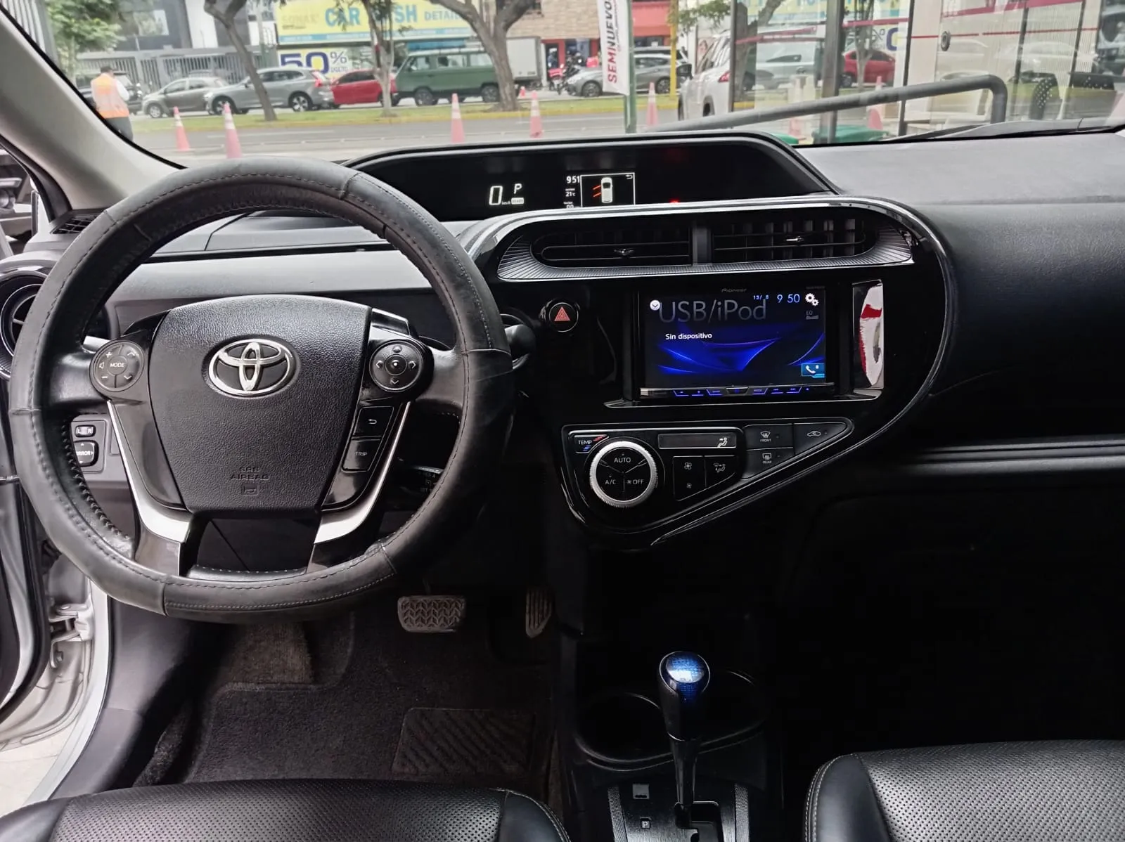 TOYOTA PRIUS C HYBRID