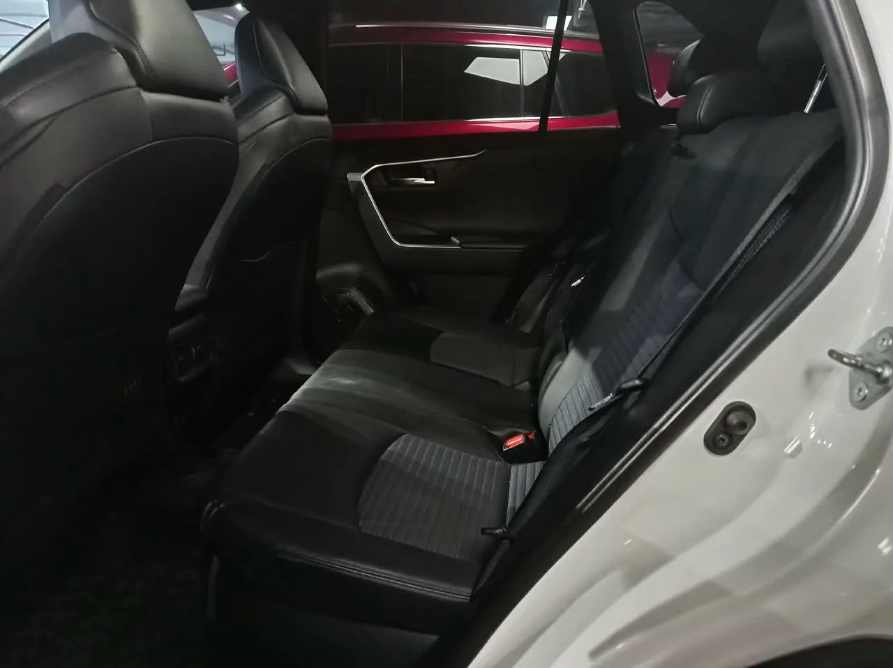 TOYOTA RAV4 HYBRID