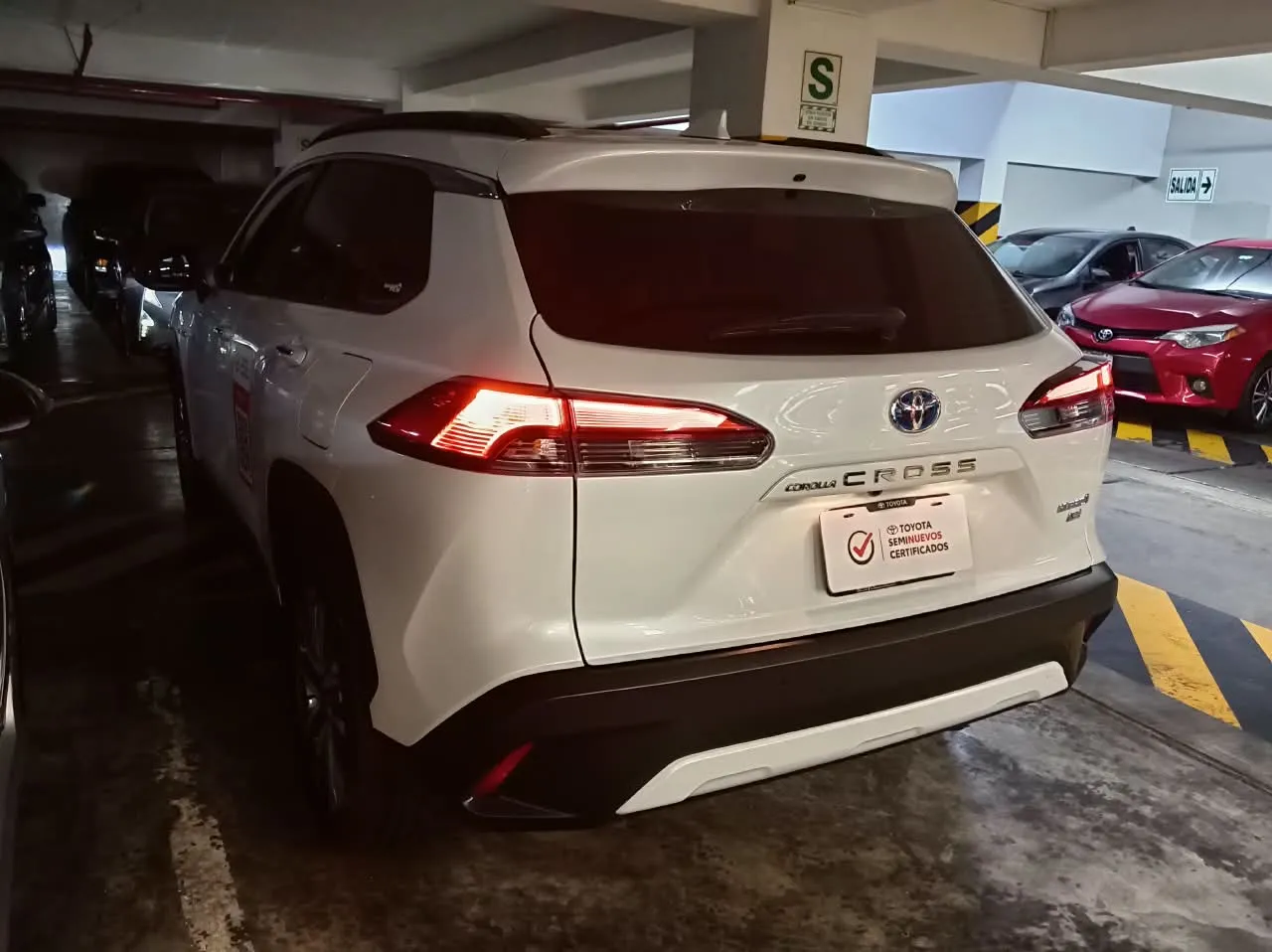 TOYOTA COROLLA CROSS HYBRID