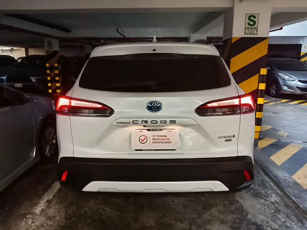 TOYOTA COROLLA CROSS HYBRID