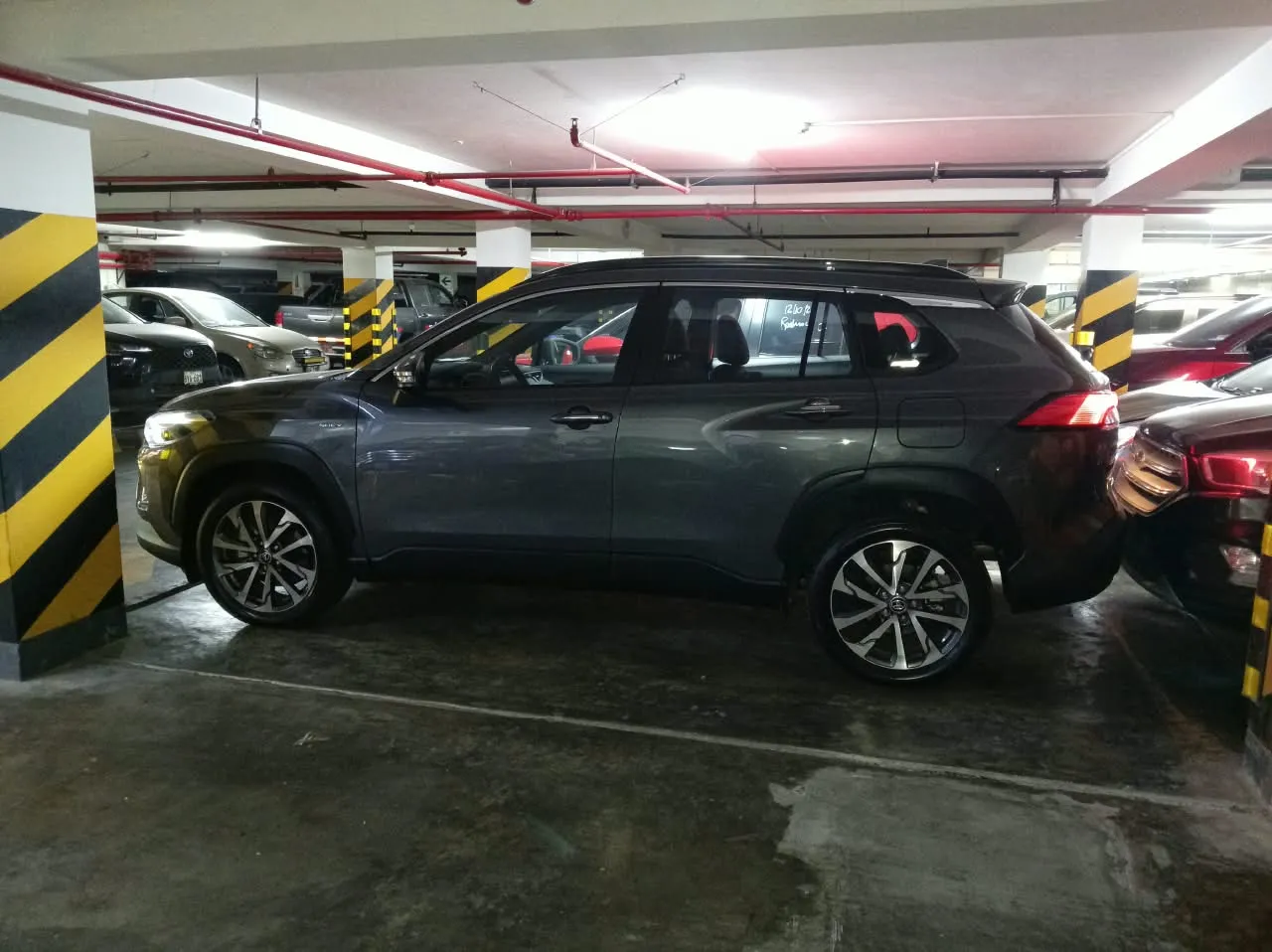 TOYOTA COROLLA CROSS HYBRID