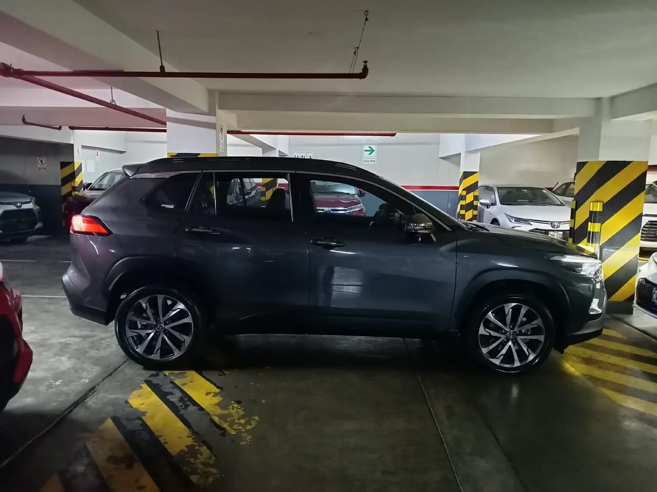 TOYOTA COROLLA CROSS HYBRID