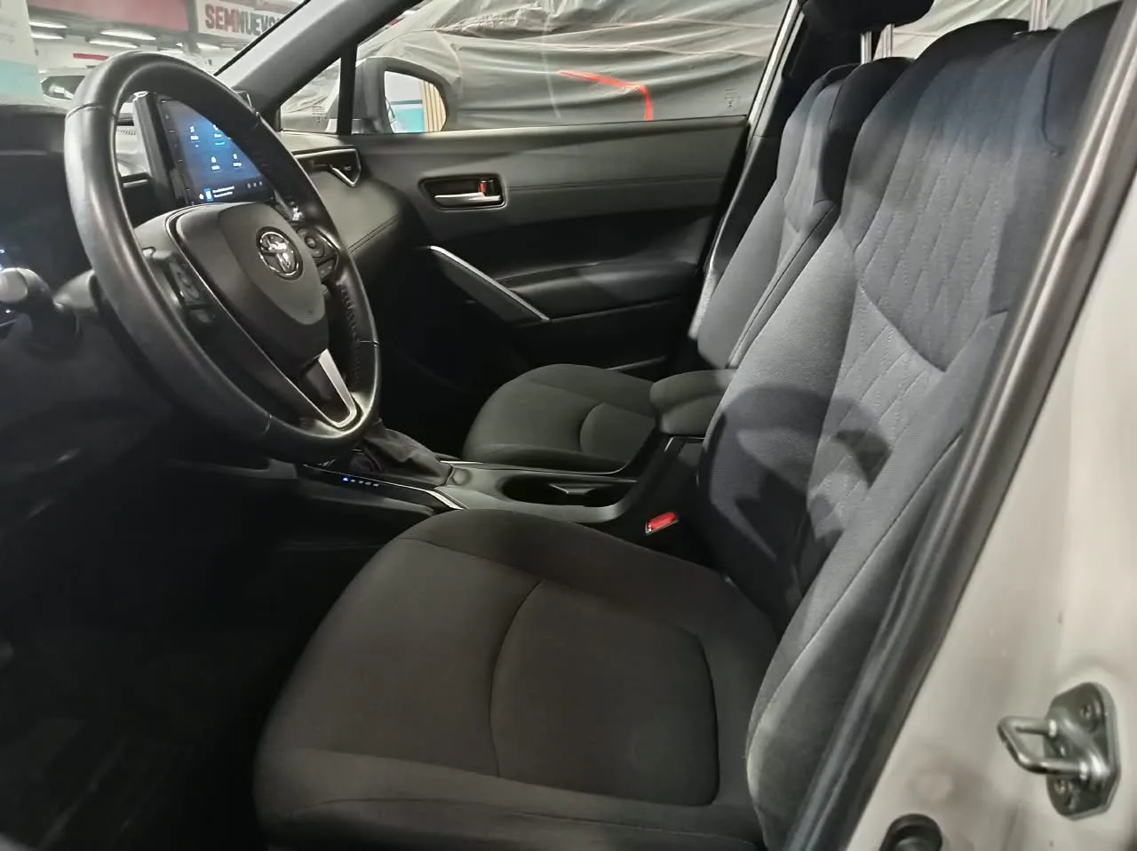 TOYOTA COROLLA CROSS HYBRID