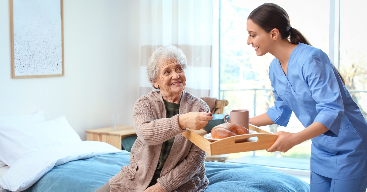 How Much Is the Weekly Pay for Home Health Care?